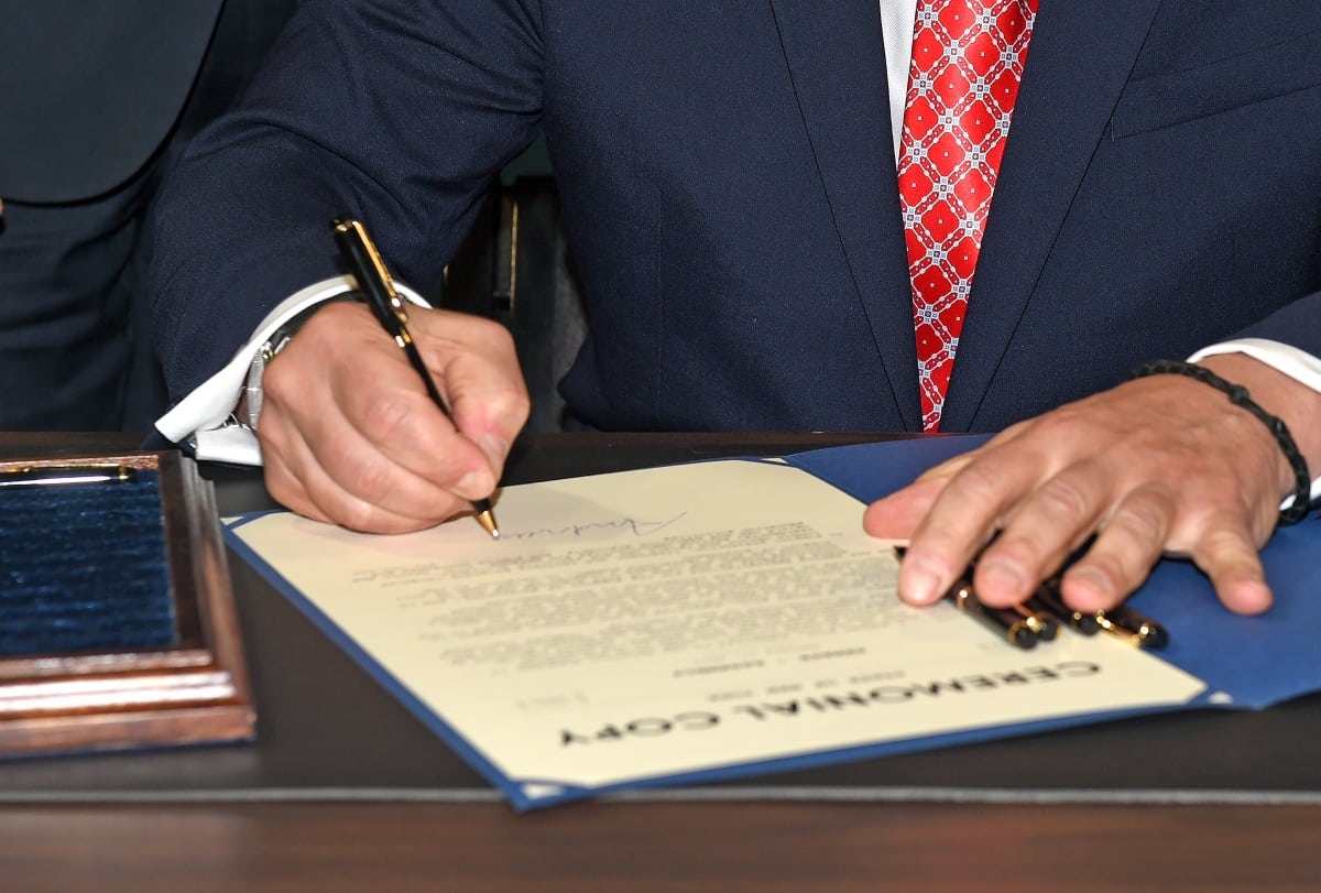new-state-laws-cuomo-signing-2-1